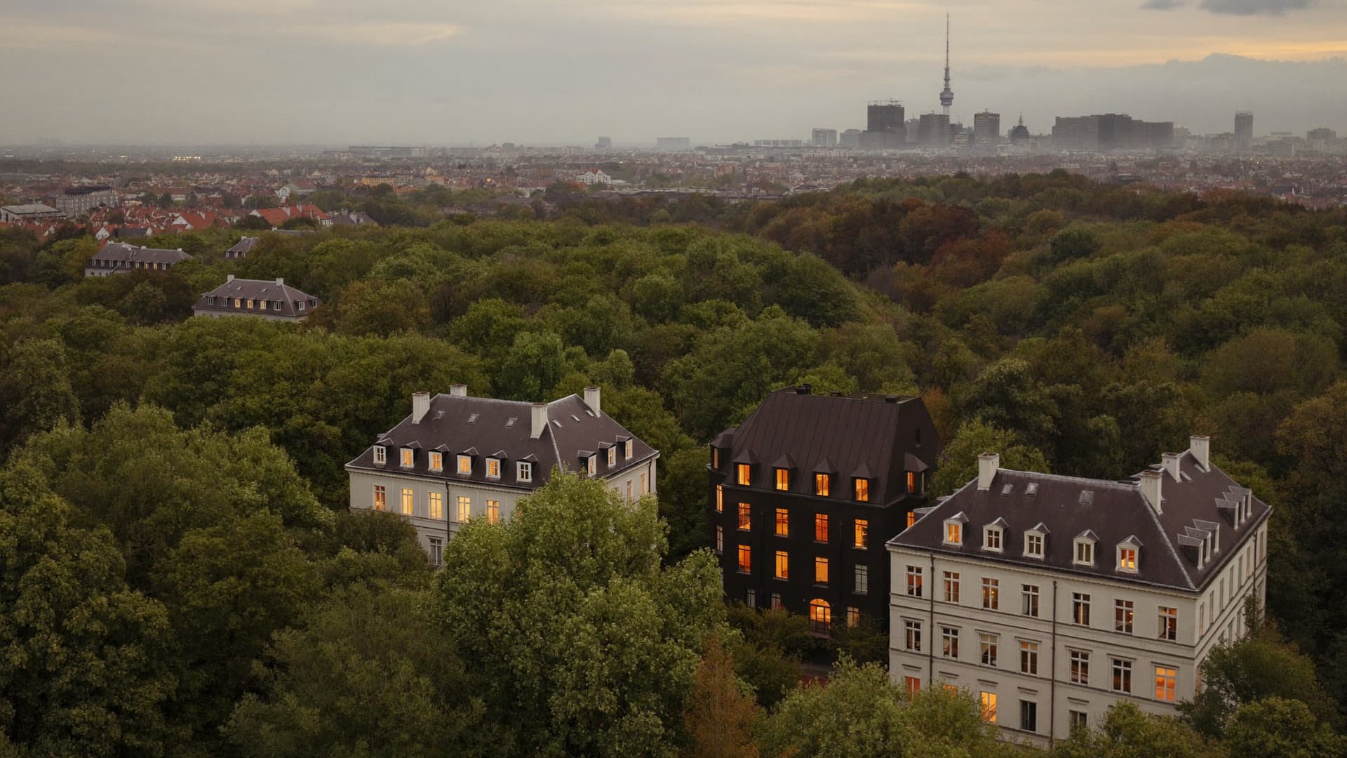 Abendlicher Blick über die Villenlagen im Berliner Südwesten (Symbolfoto)